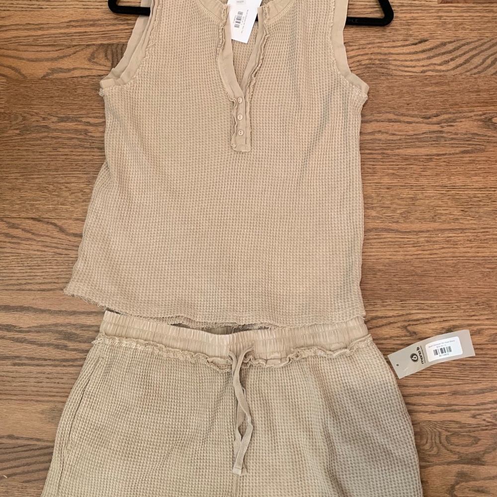 Mono b lounge set